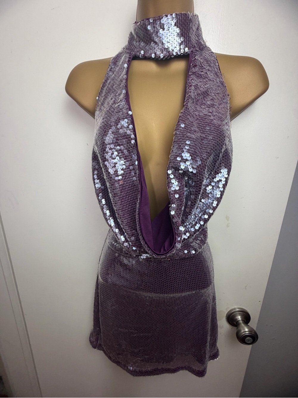 Current Mood Purple Sequined Nights Backless Halter/Choker Mini Dress Sz S NWT